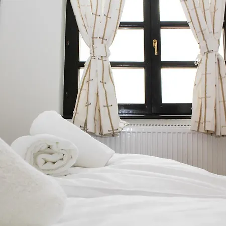 Gostinjska kuća Wake Up And 2*