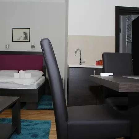 Gostinjska kuća Wake Up And 2*